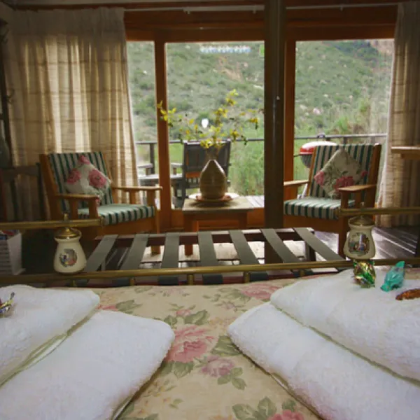 duiwekloof-lodge-verlaaten-revier-studtis-qxdle