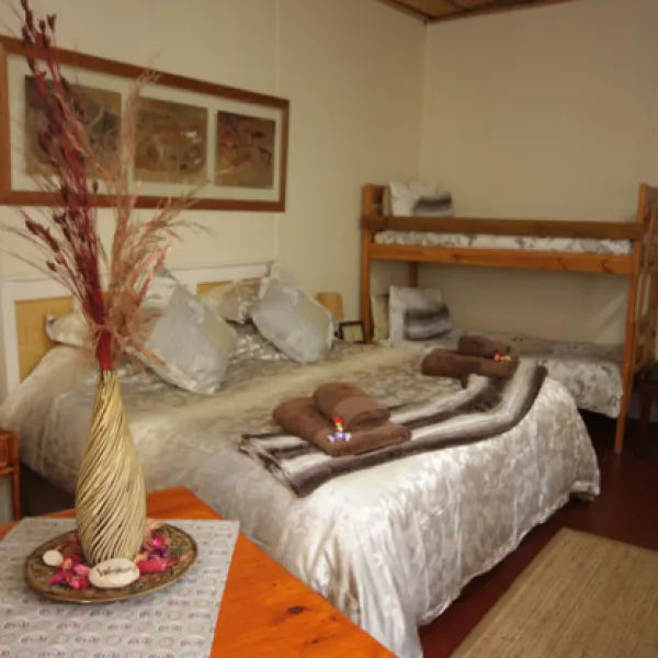 duiwekloof-lodge-verlaaten-revier-studtis-y6yps