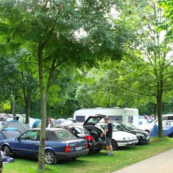 camping-stadt-koln-koln-poll-4dyyg
