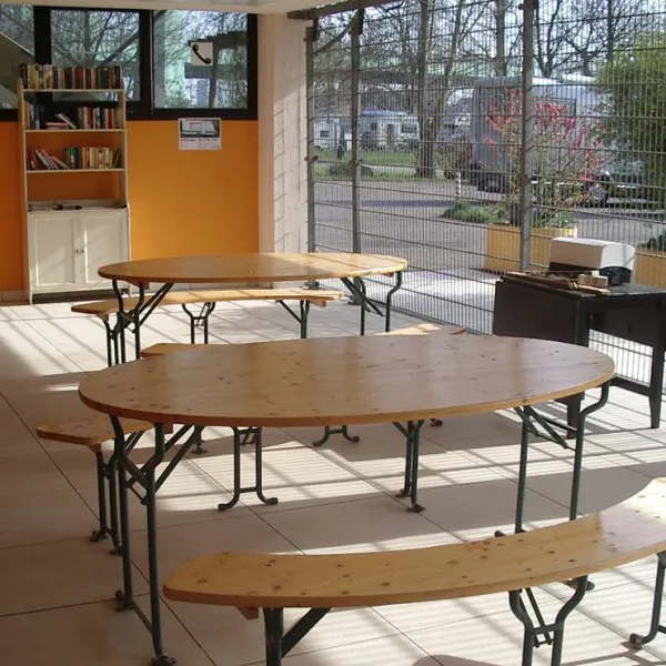 camping-stadt-koln-koln-poll-6wog7