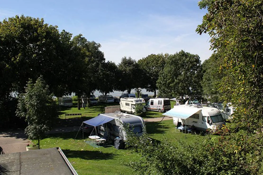 camping-stadt-koln-koln-poll-bgycv