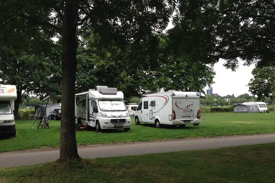 camping-stadt-koln-koln-poll-komaw