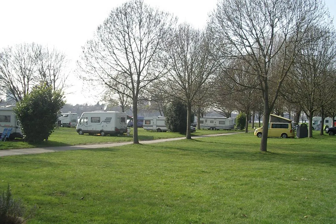 camping-stadt-koln-koln-poll-mmdkx