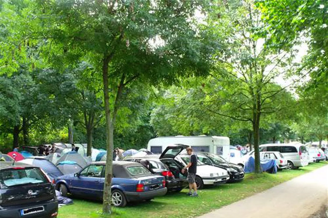 camping-stadt-koln-koln-poll-plvjb