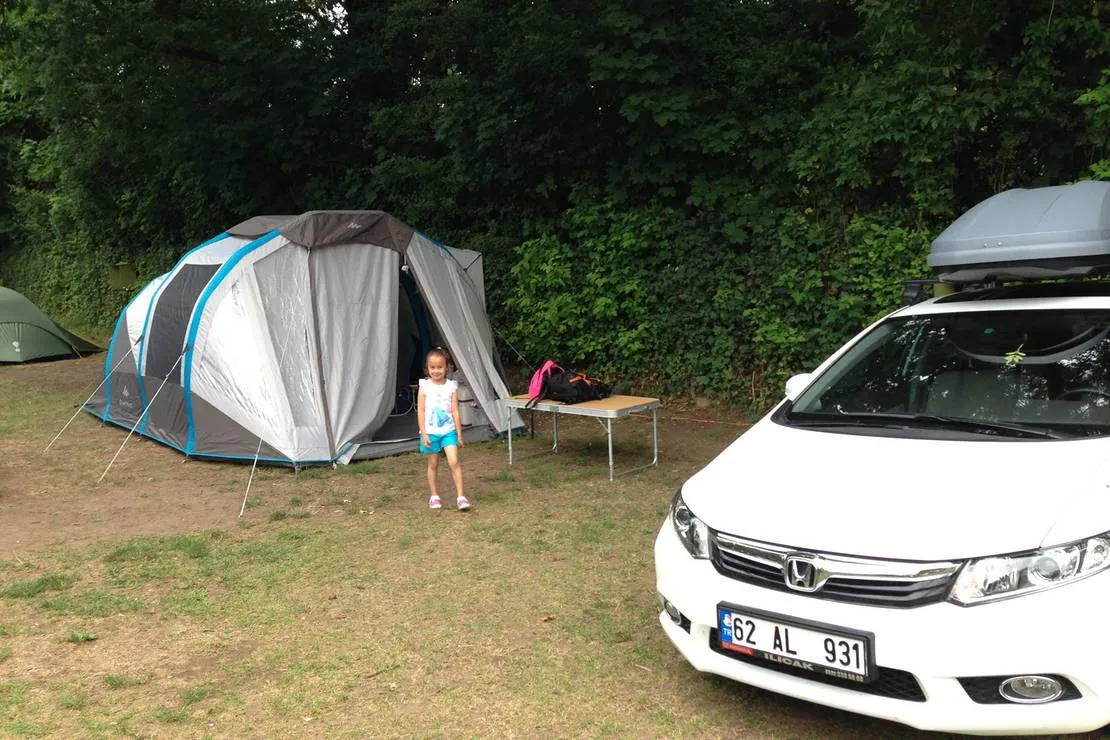 camping-stadt-koln-koln-poll-zklmh