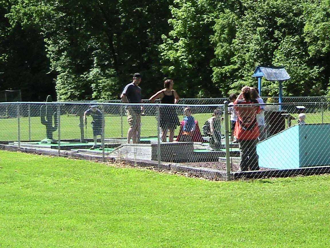 quakerwoods-campground-quakertown-ofh7s