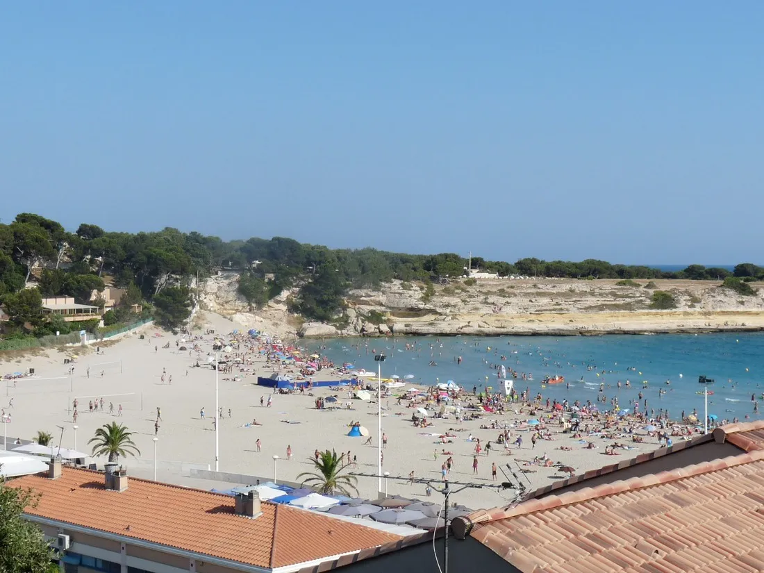 les-chalets-de-la-mer-carro-ids2h