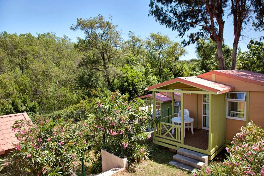 la-vieille-ferme-villeneuve-loubet-iqpfm