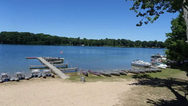 crystal-lake-family-campground-scottville-kr4zw