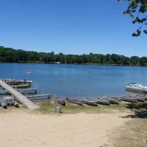 crystal-lake-family-campground-scottville-kr4zw