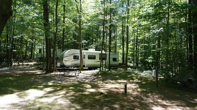 crystal-lake-family-campground-scottville-rferx