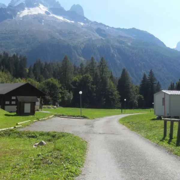 camping-les-frasserands-chalet-pierre-semard-chamonix-mont-blanc-6uzv8