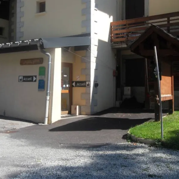 camping-les-frasserands-chalet-pierre-semard-chamonix-mont-blanc-g5pdv