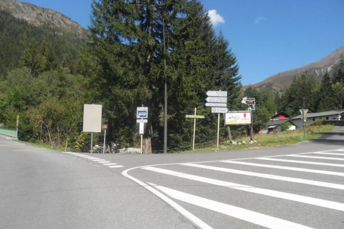camping-les-frasserands-chalet-pierre-semard-chamonix-mont-blanc-zxu0w