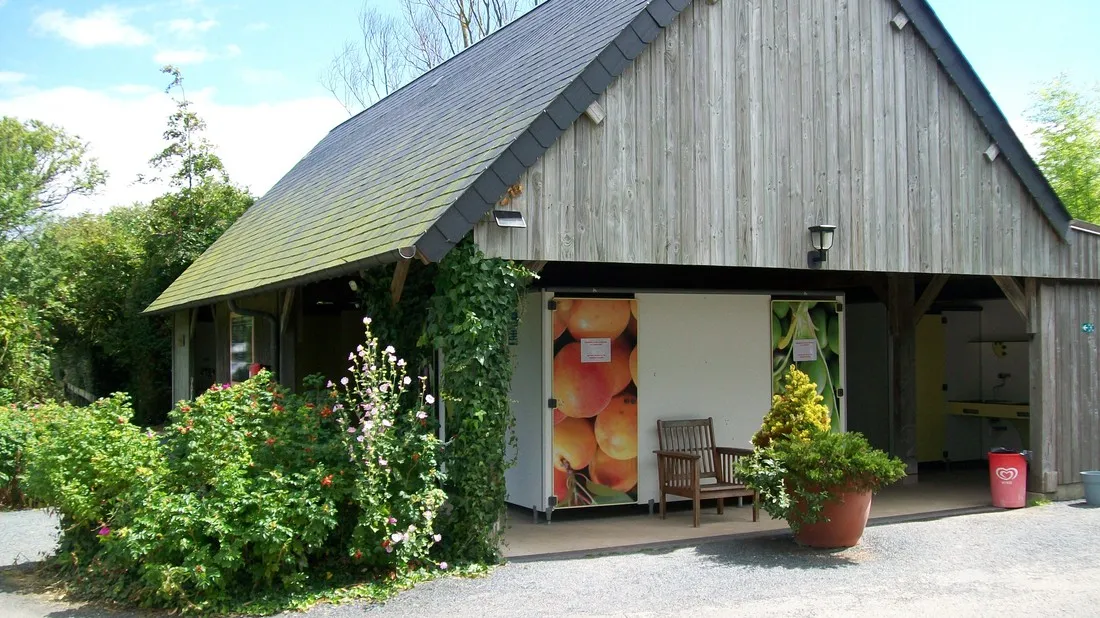 portland-glamping-port-en-bessin-calvados-2bxez