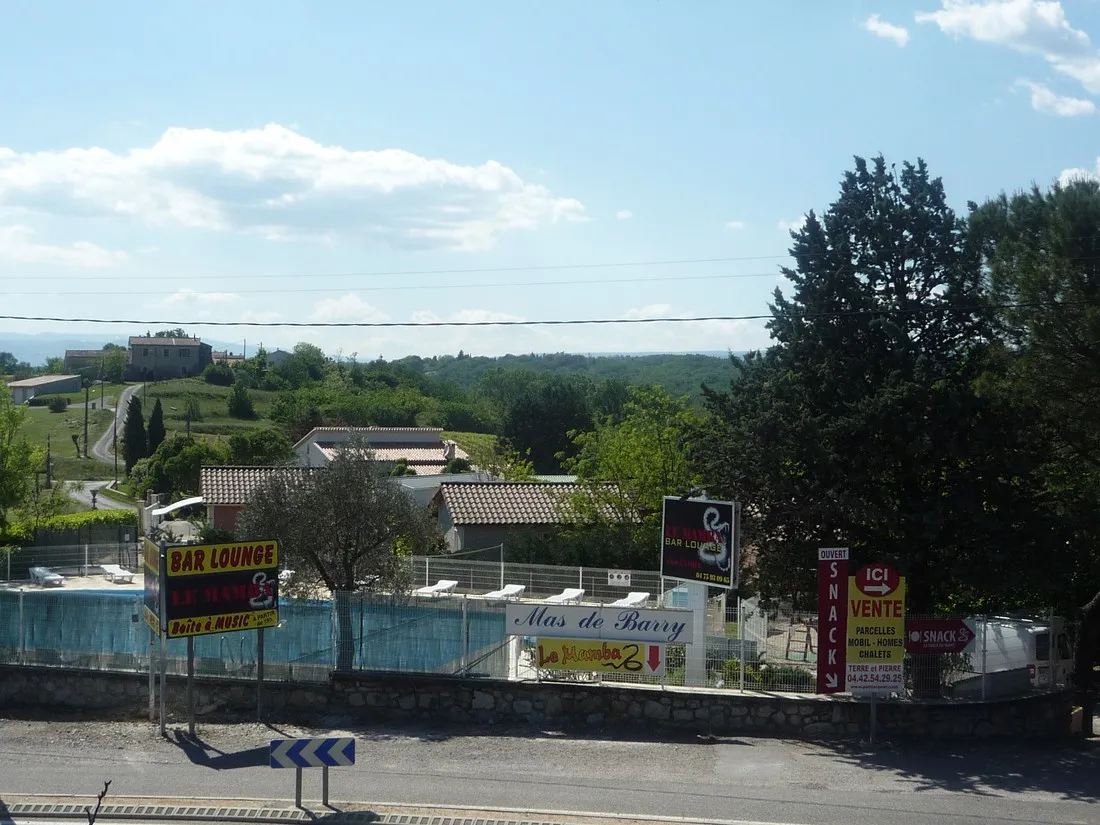 le-mas-de-barry-ruoms-sampzon-ardeche-qllps