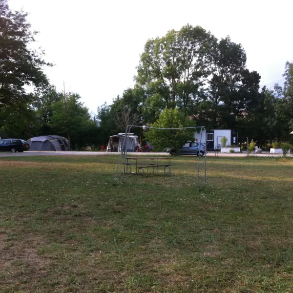 municipal-les-ecureuils-recoubeau-jansac-jy5vf
