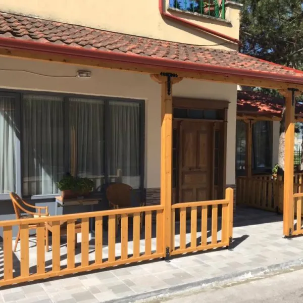 social-tourism-hub-dorcas-korce-ioik0