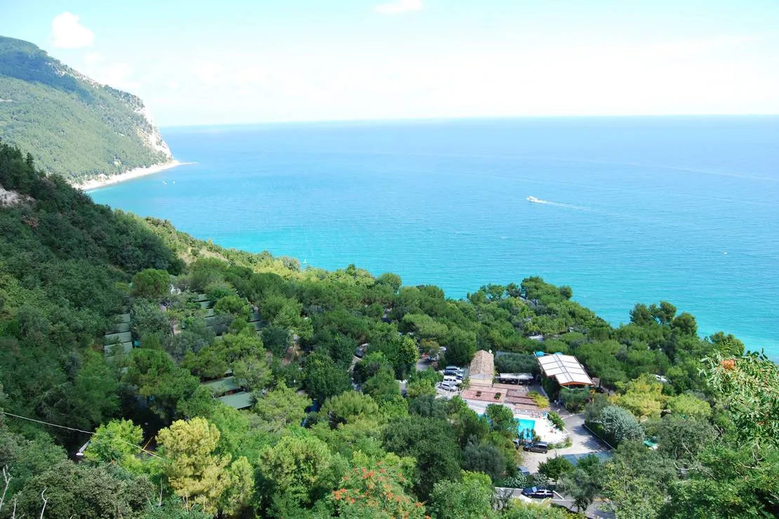 camping-village-internazionale-sirolo-g6u3q