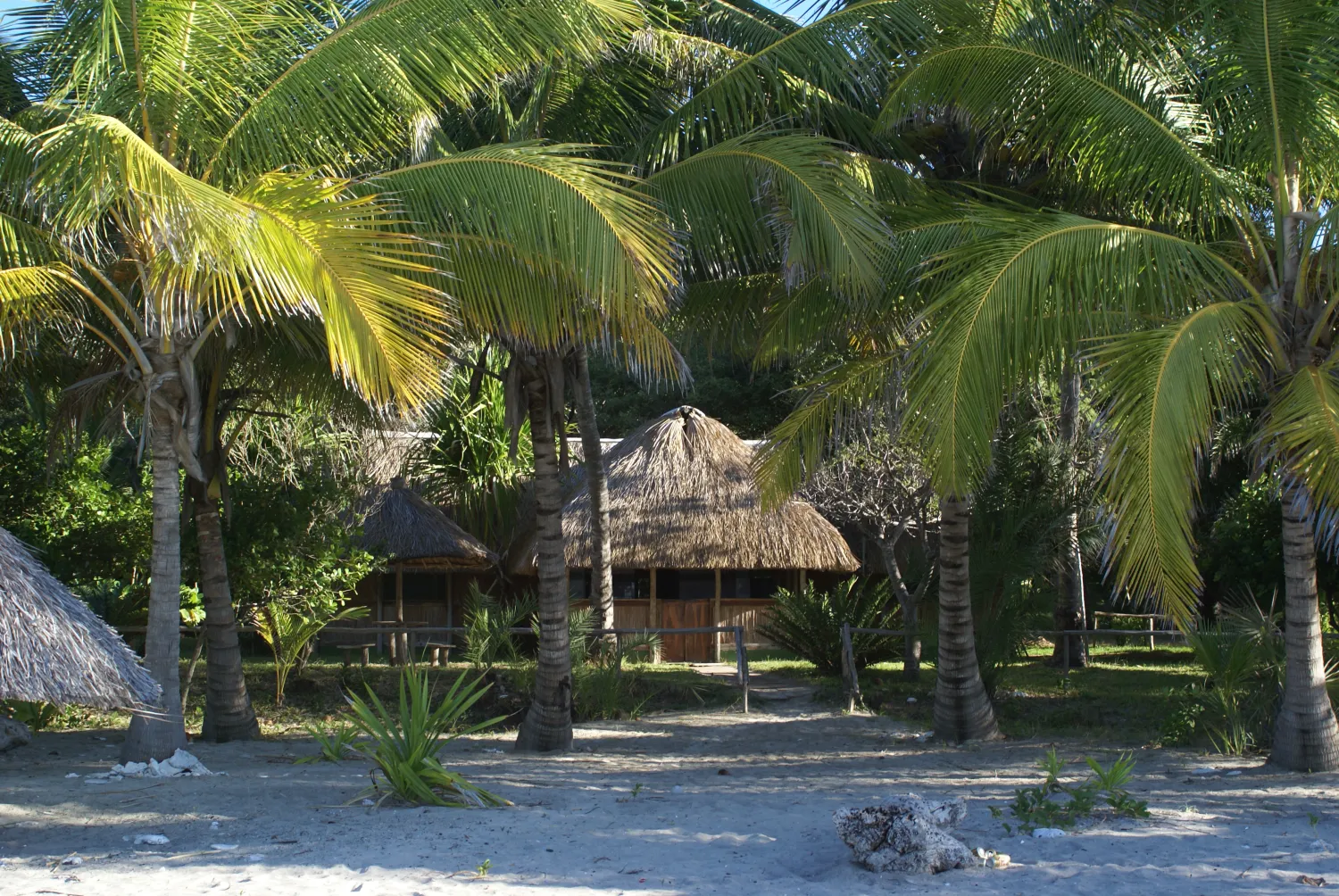 morrungulo-beach-lodge-massinga-jqcxj