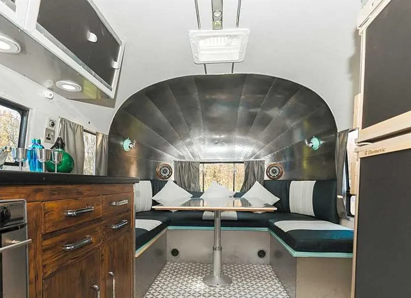 silver-airstream-glamping-chichester-2nfhn