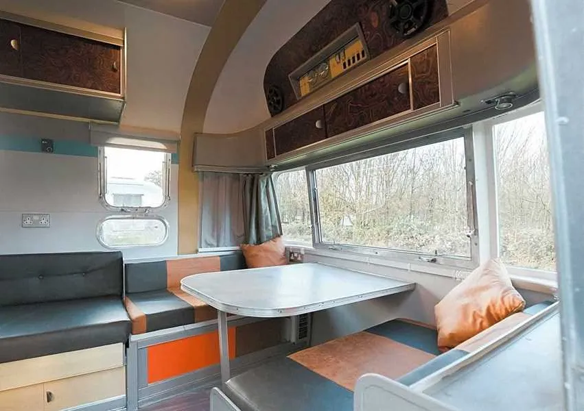 silver-airstream-glamping-chichester-652tu
