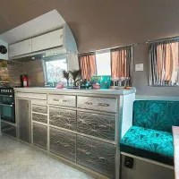 silver-airstream-glamping-chichester-vxgyn