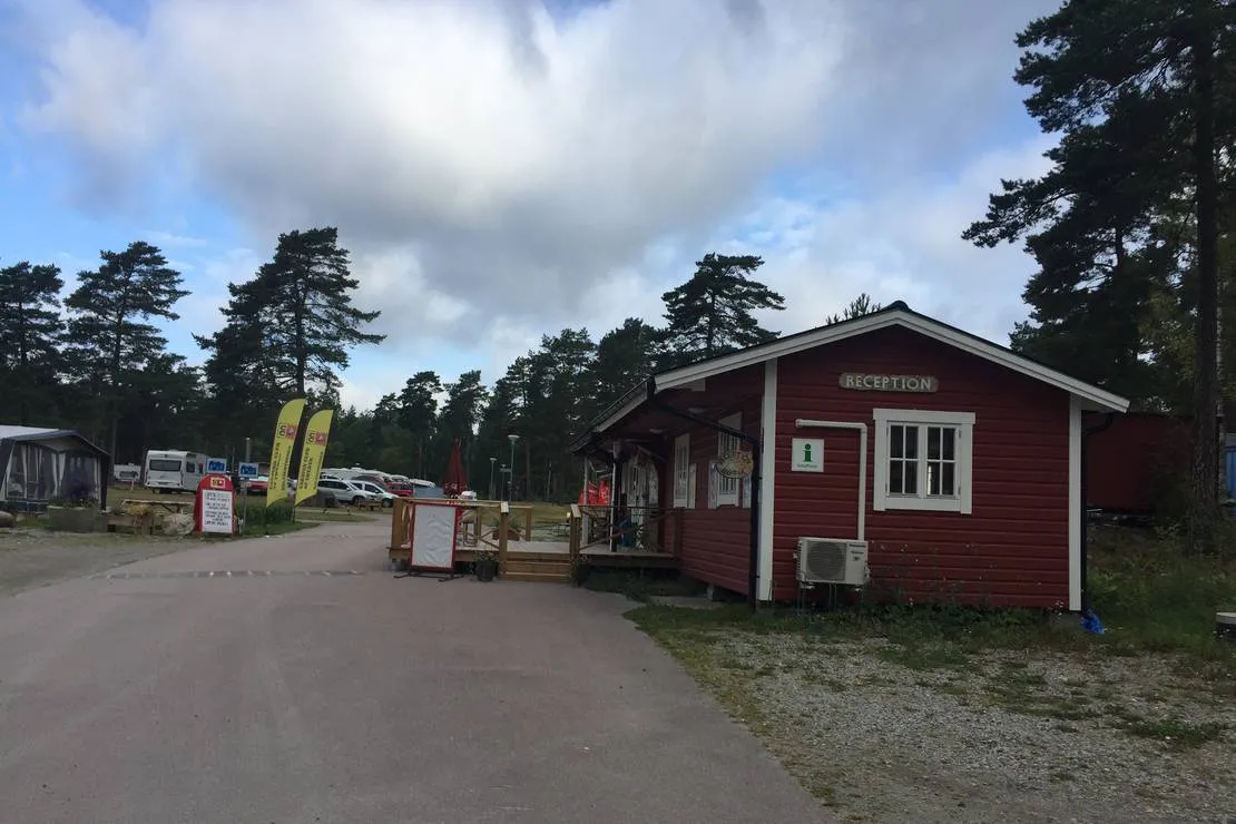 silvkoparens-camping-stugor-sala-gewxi