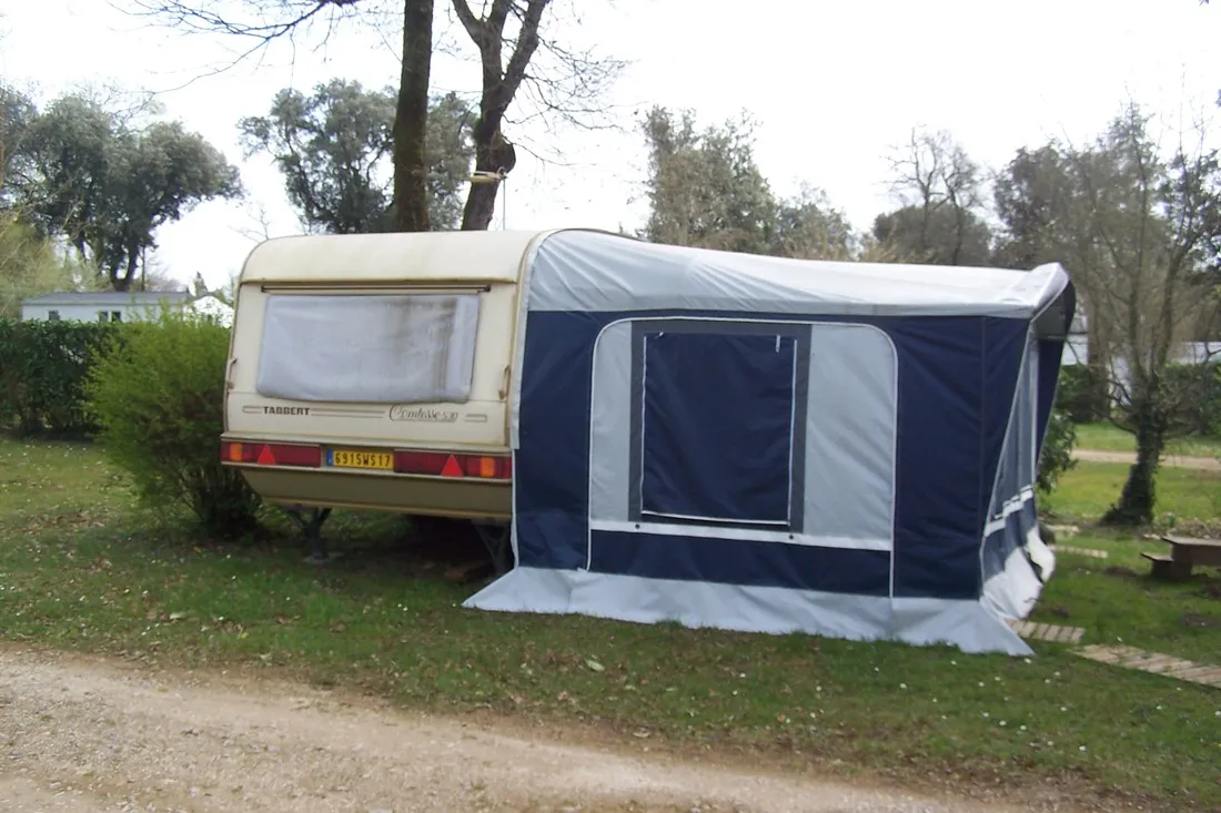 parc-de-la-garenne-pont-labbe-darnoult-charente-maritime-hlp6n