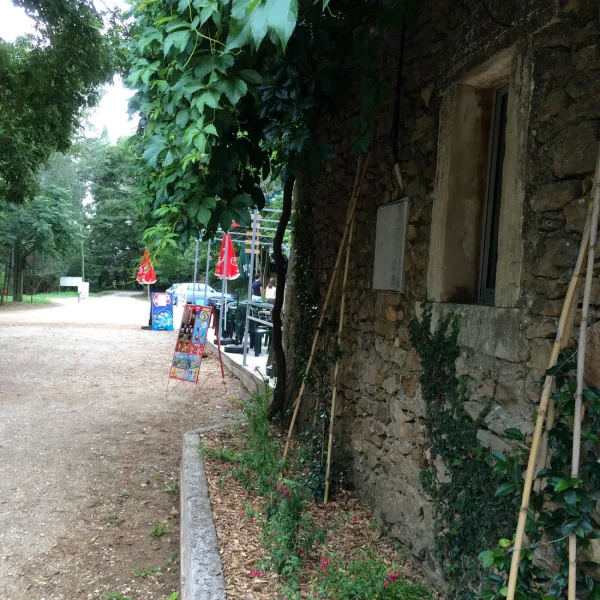 le-mas-de-rome-goudargues-gard-oqliw