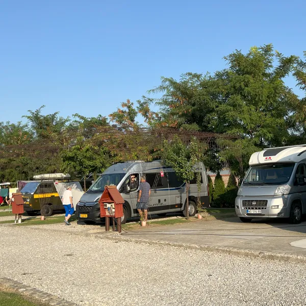 camping-campuccino-d8xez