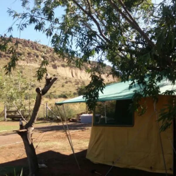 kloofeind-caravan-lodge-backpackers-ok7qc