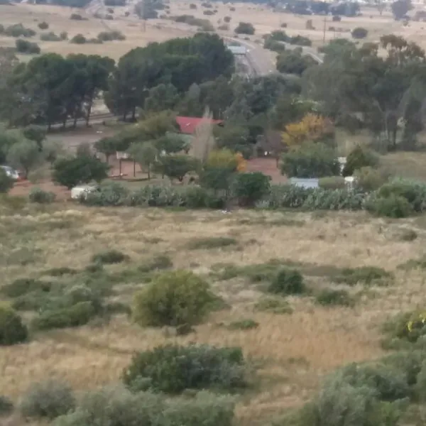 kloofeind-caravan-lodge-backpackers-r48sn