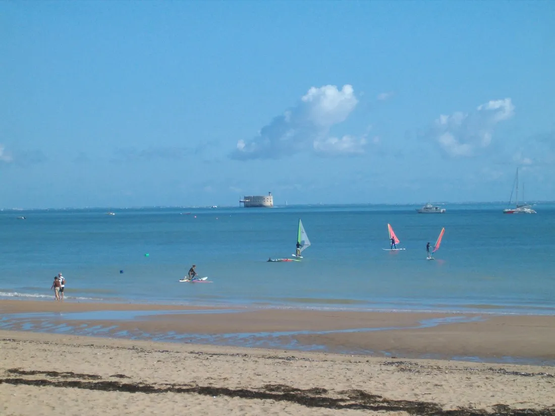 au-petit-port-de-l-houmeau-lhoumeau-charente-maritime-oawrt