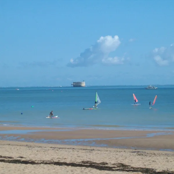 Au Petit Port de l' Houmeau
