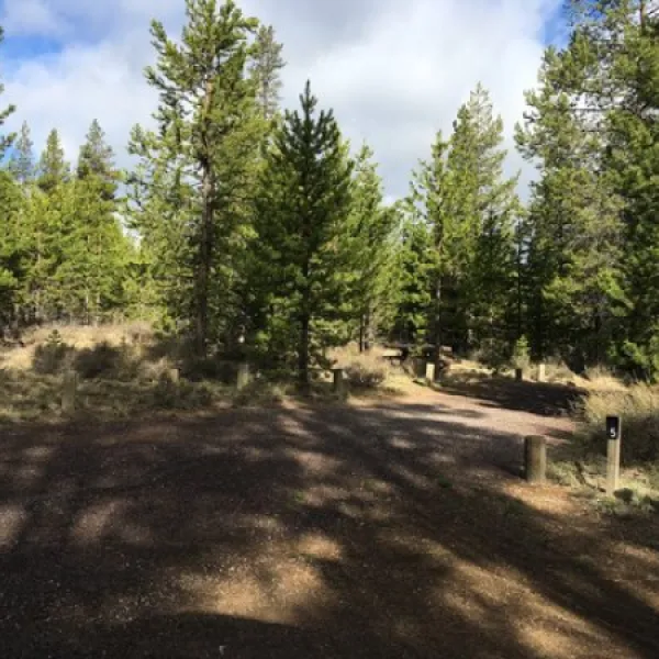 china-hat-campground-la-pine-bf5i0