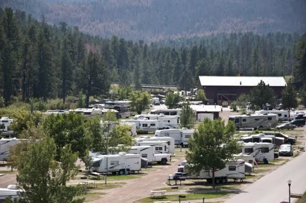 mt-rushmore-hill-city-koa-hill-city-s8jin