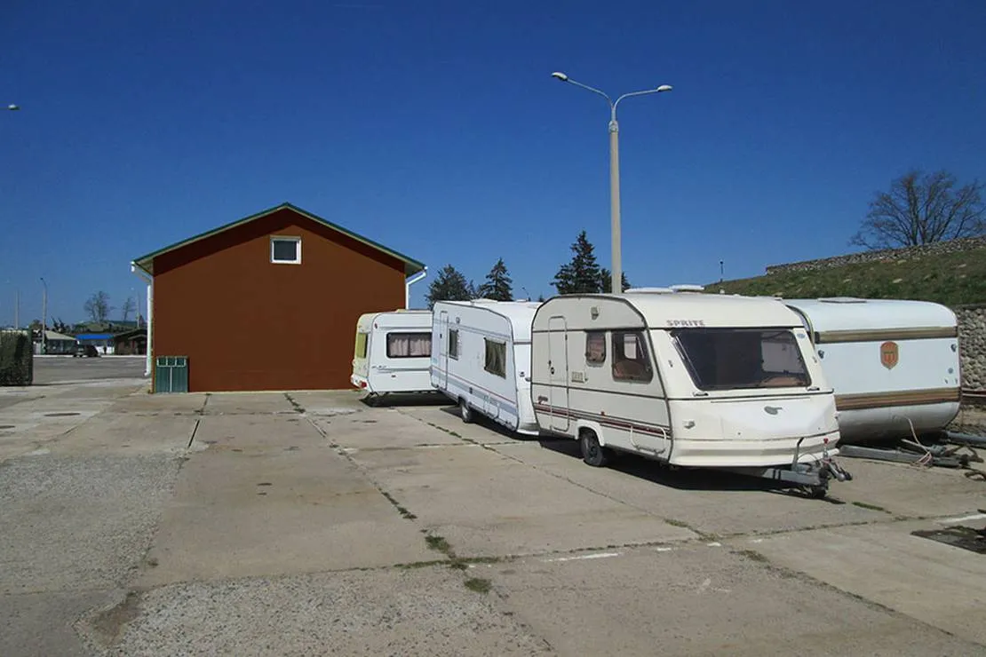 camping-prival-loshany-jgf8g