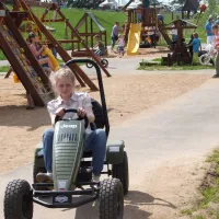 camping-prival-loshany-w0whn