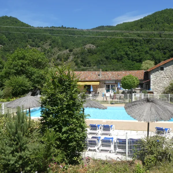 le-pra-de-mars-vorey-chl3s