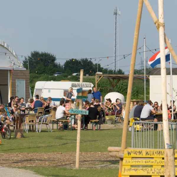 stadscamping-harderwijk-nederland-qldek