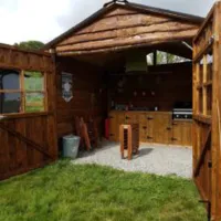 domaine-des-recircves-roulottes-vakantiehuis-gouttieres-puy-de-dome-1ssdc