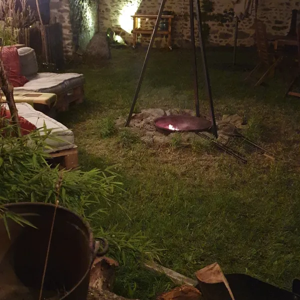 domaine-des-recircves-roulottes-vakantiehuis-gouttieres-puy-de-dome-lrxda