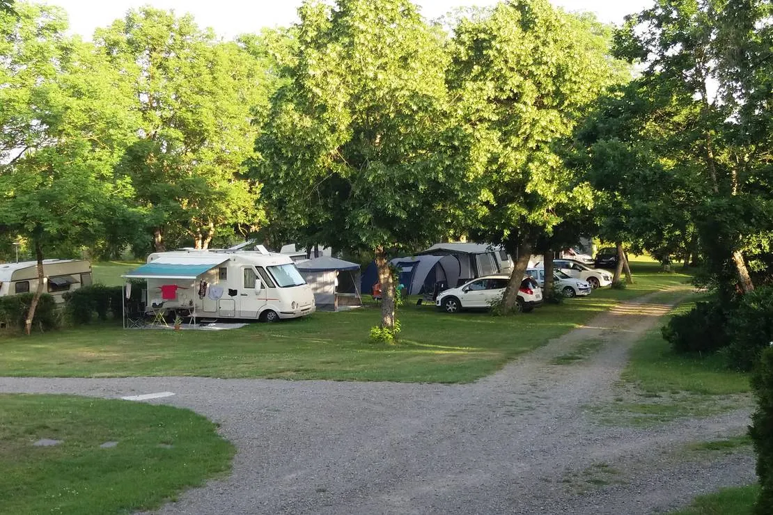 camping-du-colombier-loubeyrat-sdlba