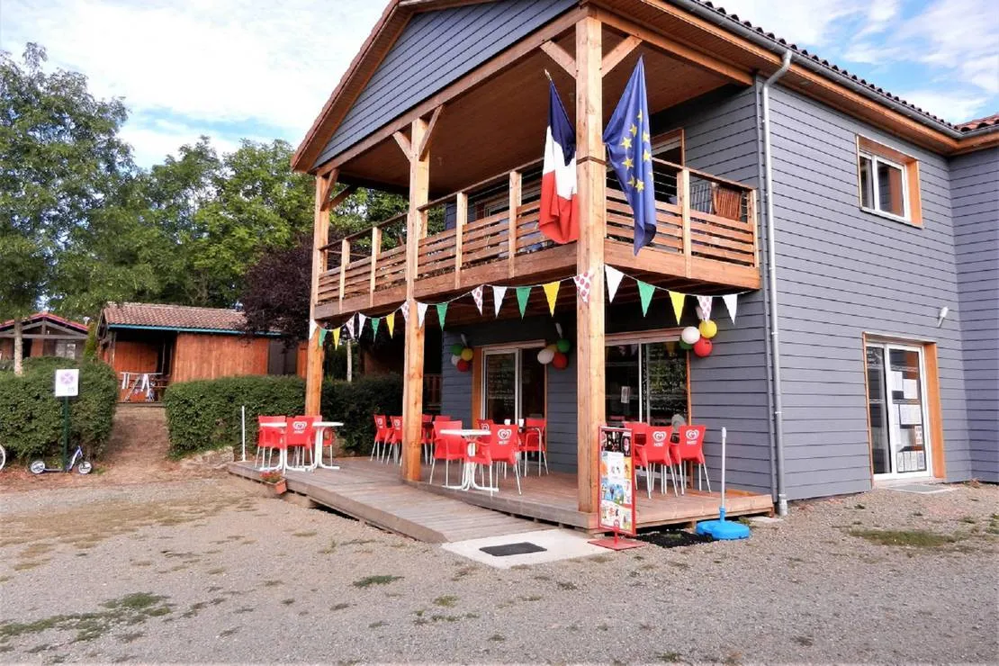 camping-du-colombier-loubeyrat-urwt7