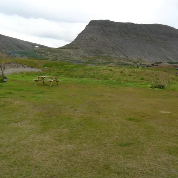 tjaldsvaedid-hotel-flokalundi-patreksfjordur-bbroe