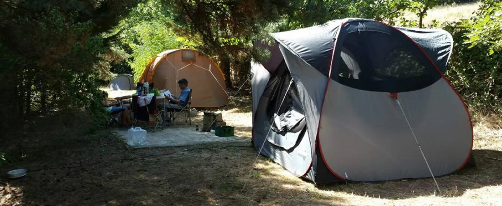 AIRE NATURELLE DE CAMPING LES CERISIERS