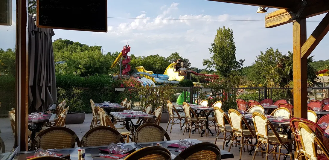 capfun-le-domaine-dimbours-larnas-ardeche-214ec
