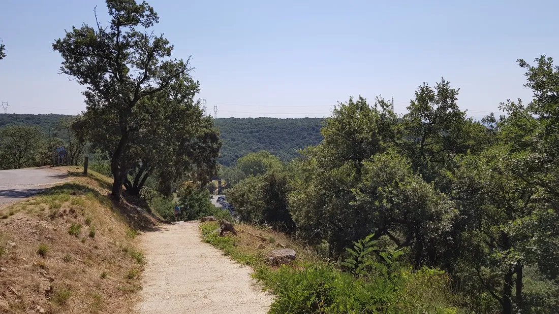 capfun-le-domaine-dimbours-larnas-ardeche-cd96e