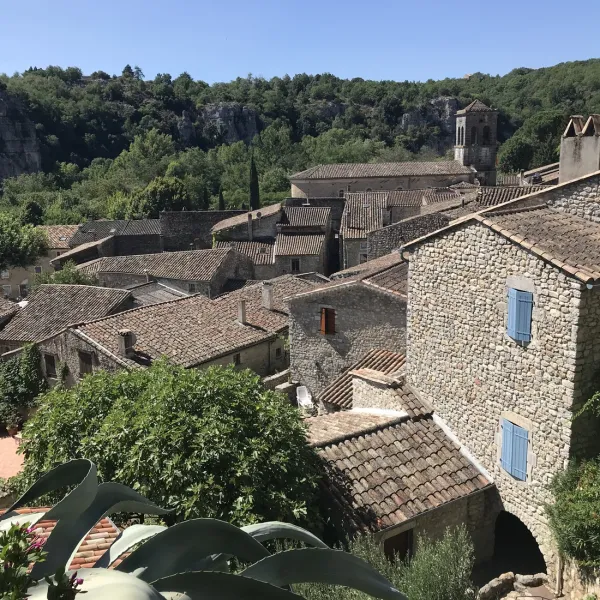 les-platanes-rosieres-ardeche-ekh3n